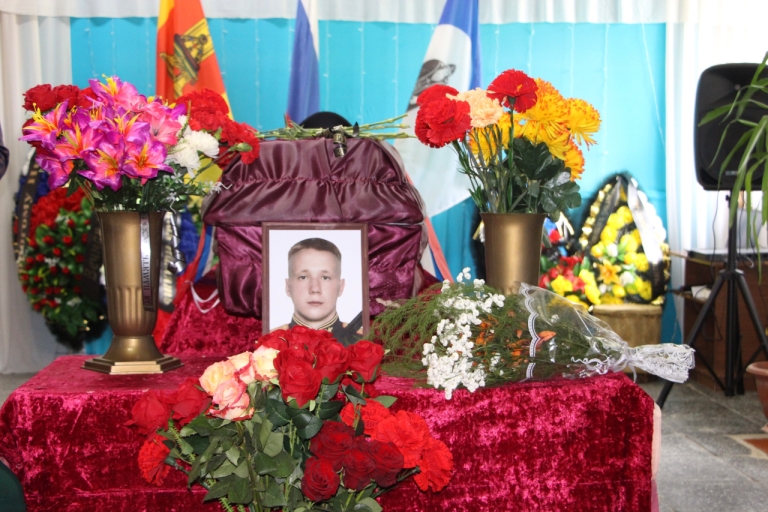 В Тверской области простились с молодыми бойцами, погибшими на СВО