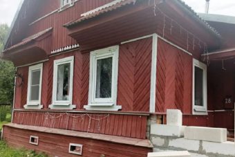 Житель Тверской области угрожал жене, разбил окна тёще, а сядет за наркотики