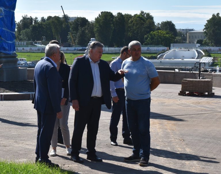 Стало известно, когда в Твери после ремонта откроют памятник Афанасию Никитину