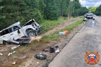 Выезд на встречную полосу привел к ДТП с 4 пострадавшими в Тверской области