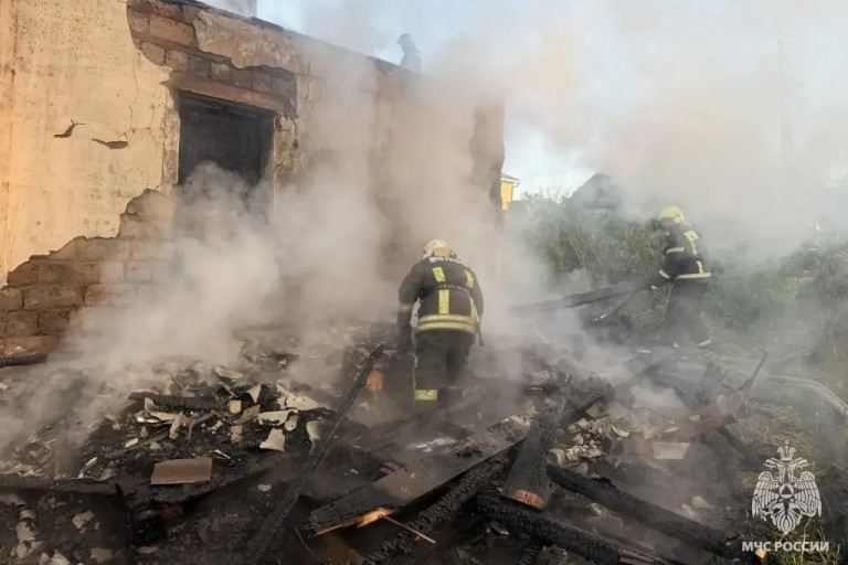 В Тверской области сгорел жилой дом