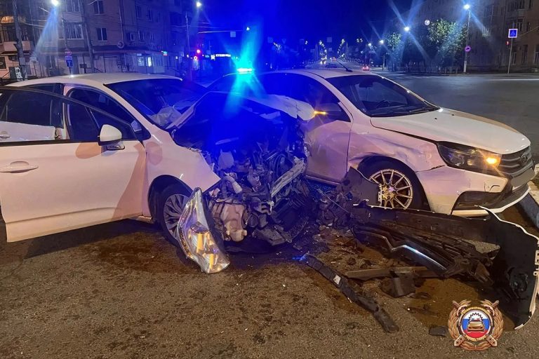 Женщина и ребёнок пострадали в ДТП в Твери
