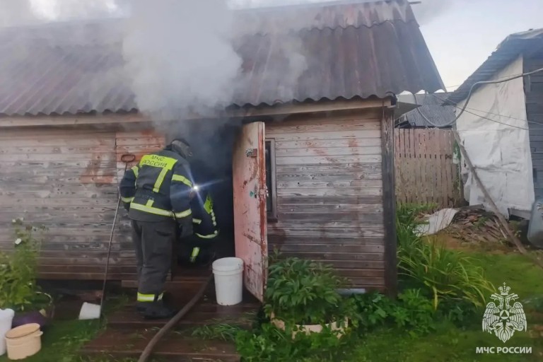 В Тверской области сгорела баня