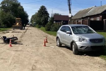 Юный мотоциклист пострадал в ДТП с кроссовером в Тверской области