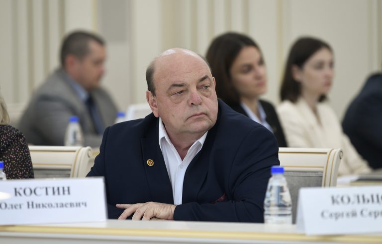 Виталий Королев представил нового главу Минздрава Тверской области