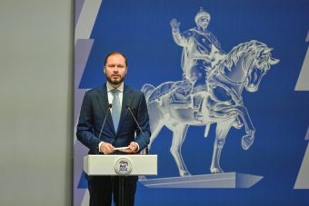 Виталий Королев о программах «Единой России» на грядущих выборах: это конкретный план действий по решению чувствительных для людей вопросов Виталий Королев о программах «Единой России» на грядущих выборах: это конкретный план действий по решению чувствительных для людей вопросов