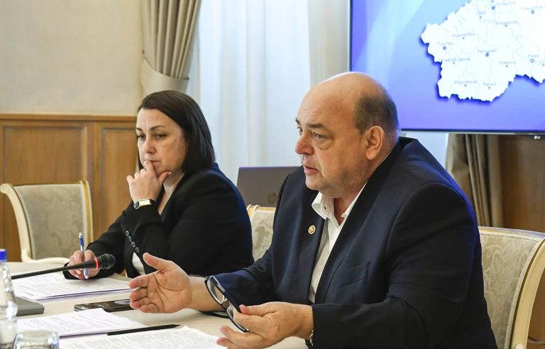 Виталий Королев определил приоритеты в здравоохранении на заседании Совета главных врачей