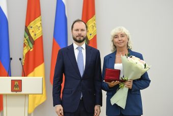Виталий Королев вручил награды жителям Тверской области