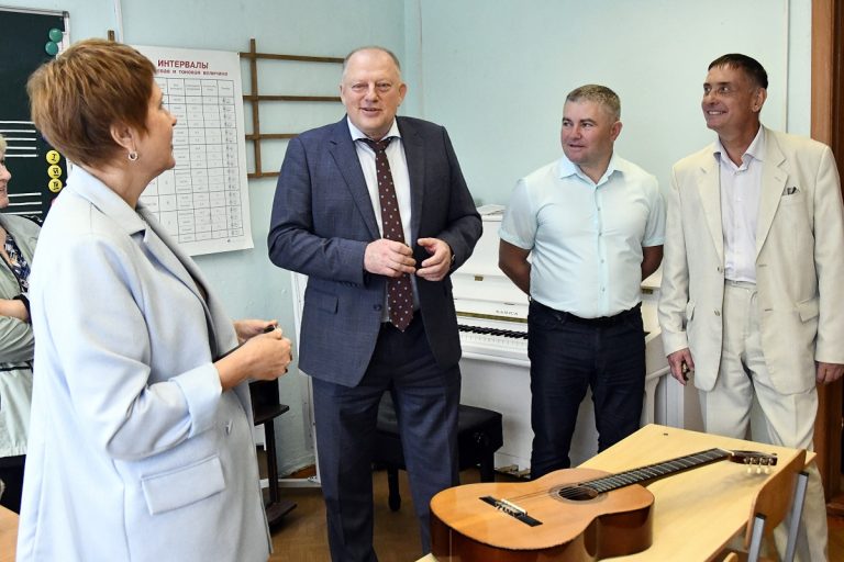 Депутаты ЗС оценили работу волонтеров и ход реализации местных инициатив в Селижаровском округе