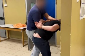 У жителя Твери выбили долги бывшей девушки в стиле 90-х