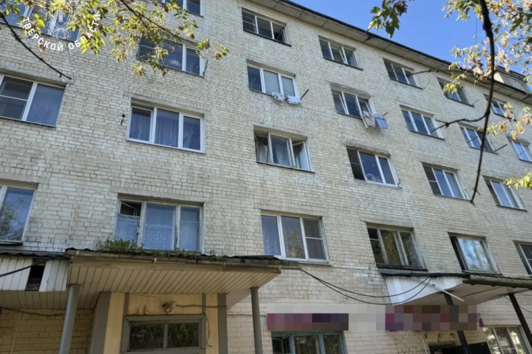 В Твери годовалая девочка разбилась насмерть, выпав из окна
