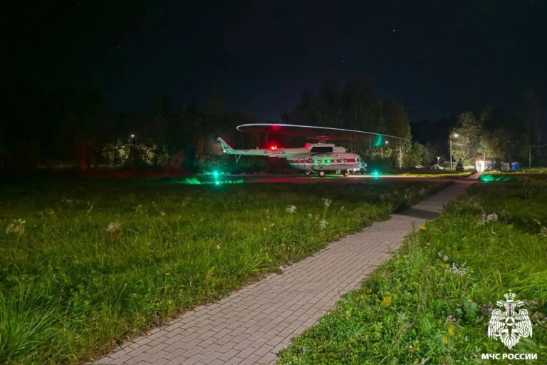 В Тверской области для спасения пациентки задействовали вертолет МЧС