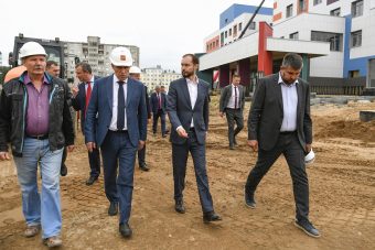 Виталий Королев и глава Минздрава ознакомились с ходом строительства ДОКБ в Твери Виталий Королев и глава Минздрава ознакомились с ходом строительства ДОКБ в Твери
