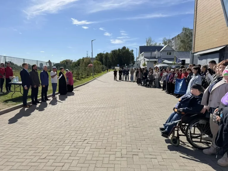 Владимир Васильев поддержал участников регаты «Золотая осень» для детей с ОВЗ в Твери