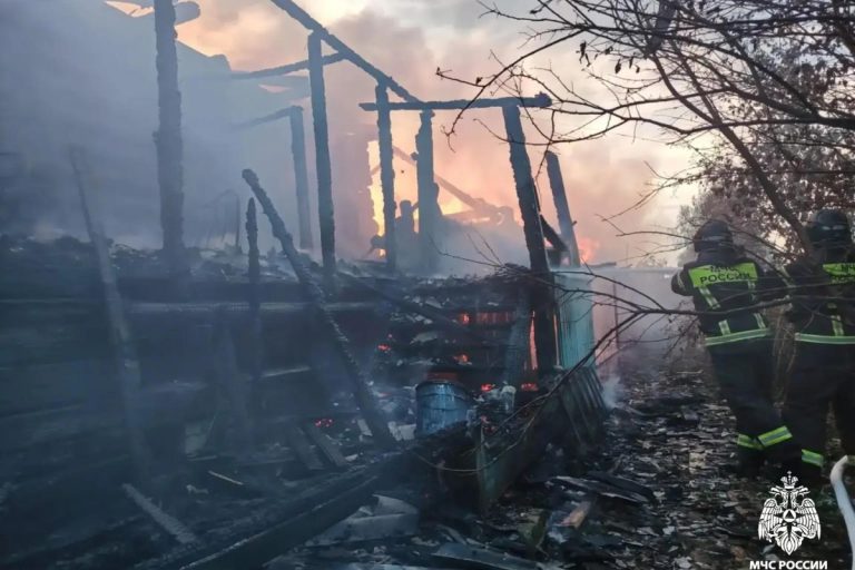 Неисправный холодильник стал причиной пожара в Тверской области