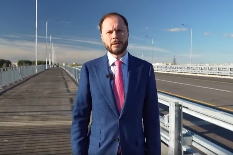Виталий Королев объявил Западный мост в Твери открытым