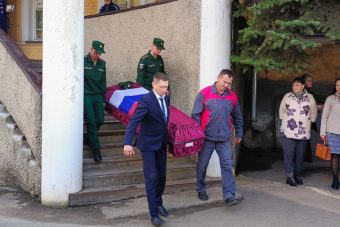 В Тверской области простились с молодыми земляками, погибшими на СВО