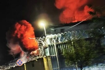В Тверской области горит женская колония В Тверской области горит женская колония