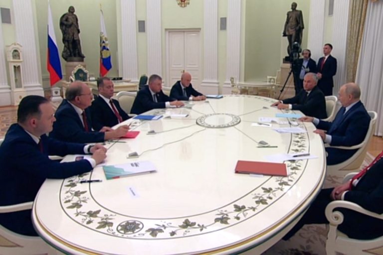 Владимир Путин сделал заявление о росте коммунальных тарифов
