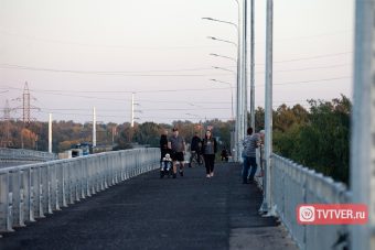 Западный мост в Твери стал доступен для пешеходов