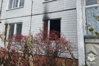 На пожаре в тверской многоэтажке спасли девять человек