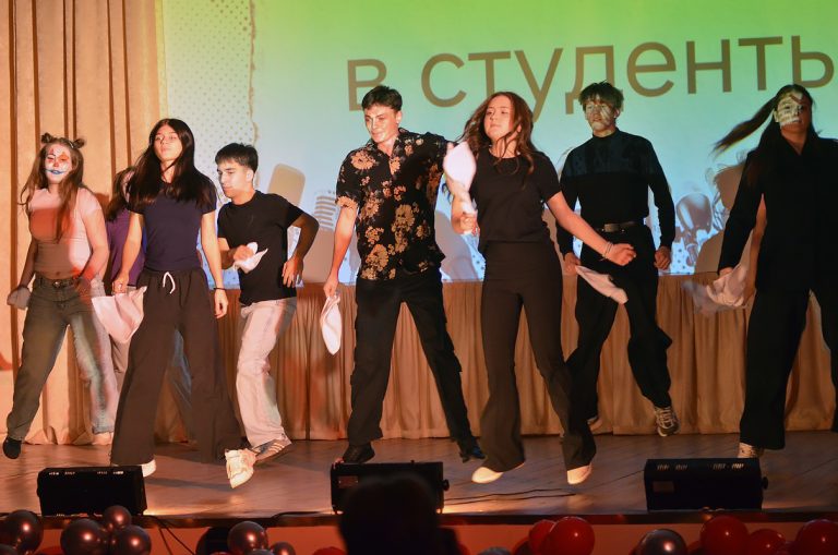Посвящение в студенты: как первокурсники Тверского филиала МГЭУ прошли первое серьёзное испытание