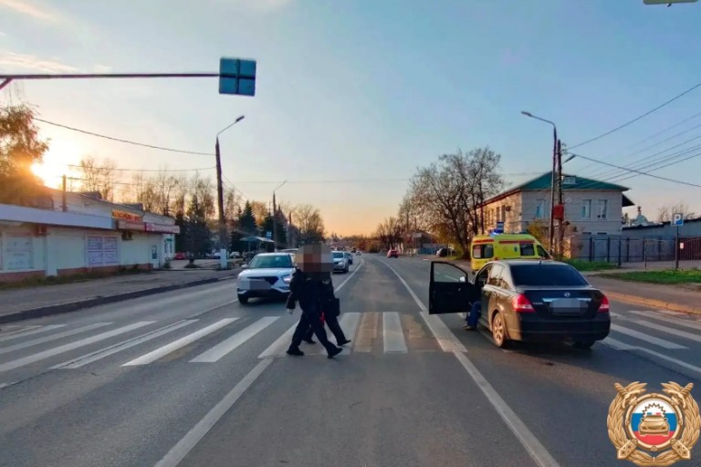 На пешеходном переходе в Твери сбили 12-летнюю девочку