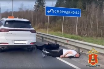 На М-11 в Тверской области жестко задержали грабителей из Петербурга