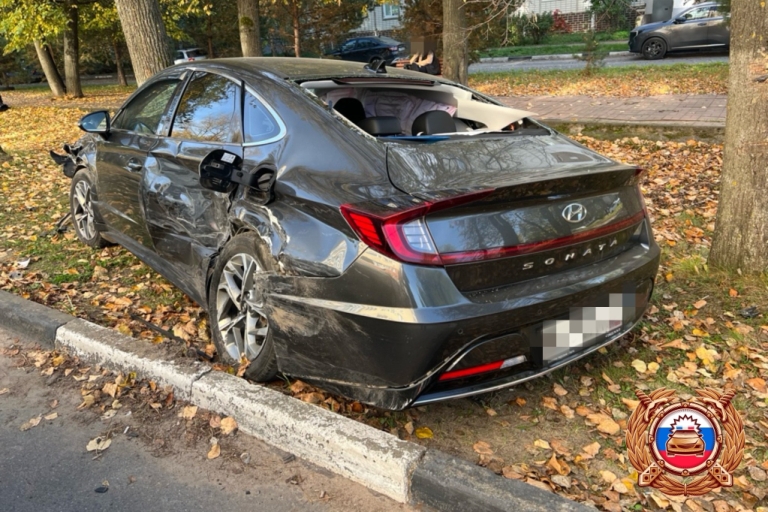В ДТП в Твери водитель повредил пять автомобилей и сбежал