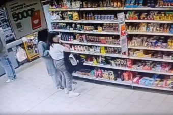 Юные воровки попались на масштабной краже кофе в Твери Юные воровки попались на масштабной краже кофе в Твери