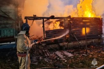 Трагедия в Тверской области: мужчина погиб при пожаре в жилом доме Трагедия в Тверской области: мужчина погиб при пожаре в жилом доме