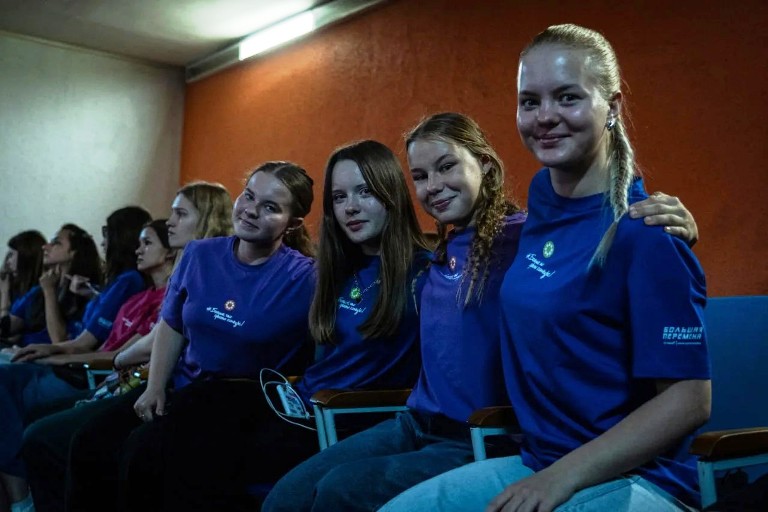 Школьницы из Тверской области борются за победу в финале «Большой перемены»