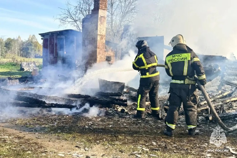 Женщина пострадала при пожаре в Тверской области