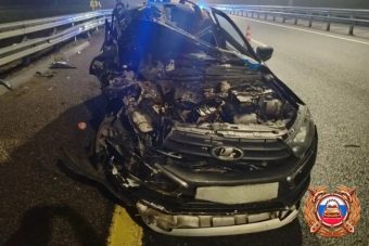В Тверской области водитель Lada пострадал в столкновении с грузовиком