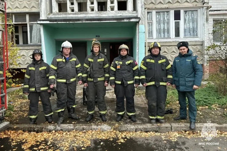 На пожаре в тверской многоэтажке спасли девять человек