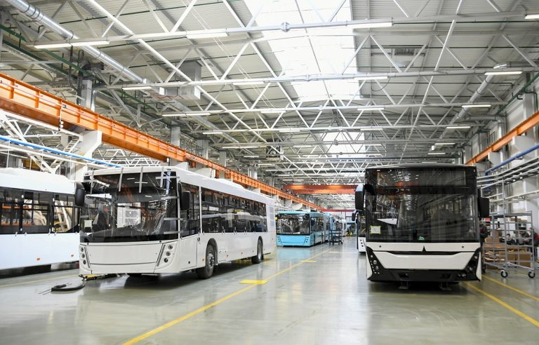 Губернатор Тверской области посетил завод МАЗ в Беларуси