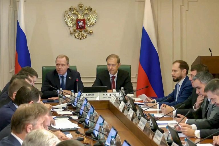 Виталий Королев представил планы поддержки предприятий в Совете Федерации