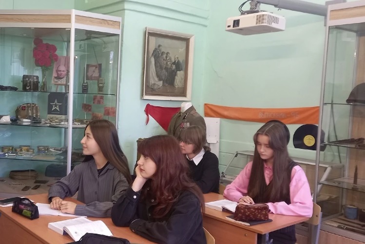 Из Твери в деревню: как педагог, ее дочь и двое внуков полюбили сельскую школу