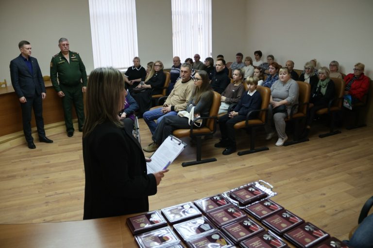 В Тверской области 17 участников СВО посмертно награждены боевыми наградами